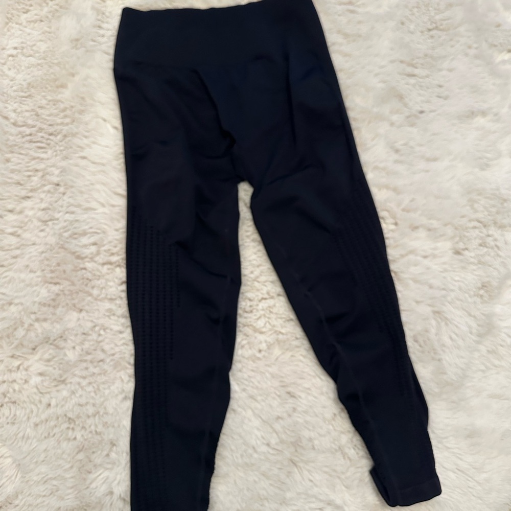 Fabletics High Rise Compression Leggings with Mesh - Picture 3 of 3